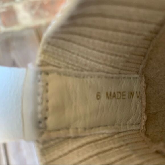 Everlane Shoes 6 Cozy Chic Glove Boot - Picture 12 of 13